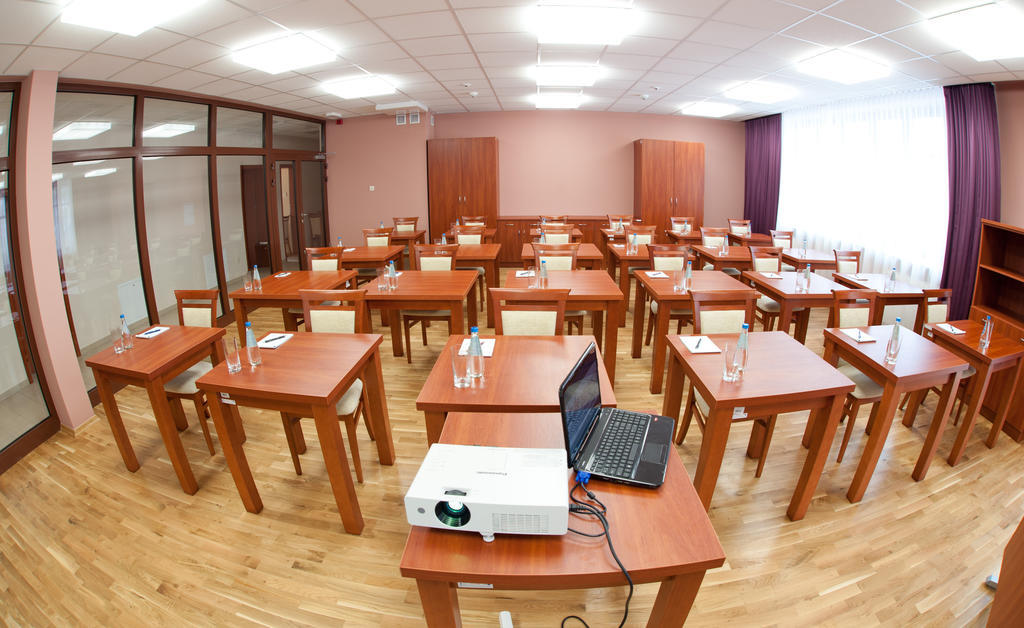 Ckm Centrum Konferencyjne Mazowsze Otrębusy Exterior foto