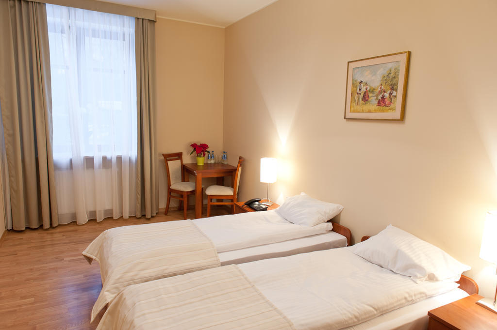 Ckm Centrum Konferencyjne Mazowsze Otrębusy Zimmer foto