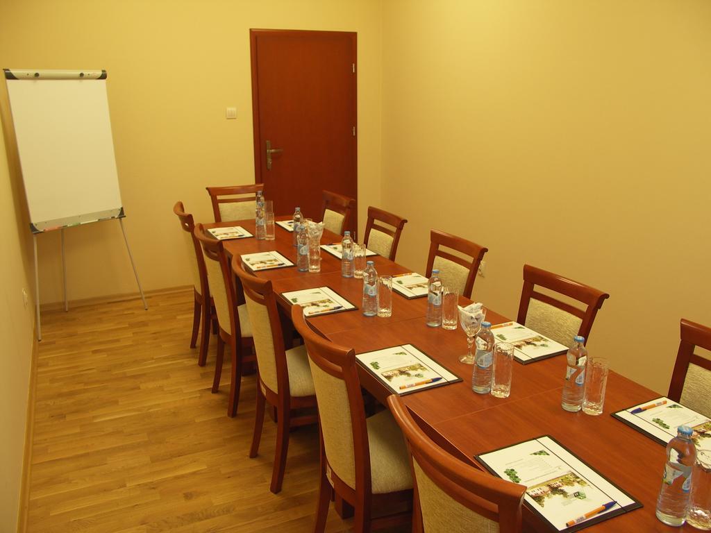 Ckm Centrum Konferencyjne Mazowsze Otrębusy Exterior foto