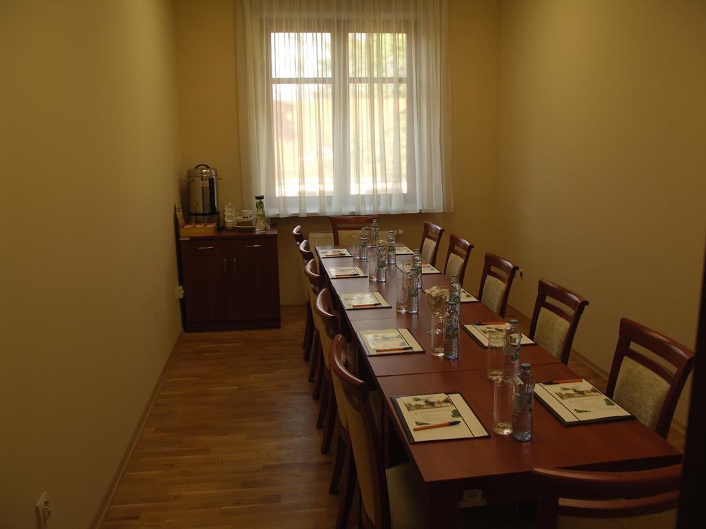 Ckm Centrum Konferencyjne Mazowsze Otrębusy Exterior foto