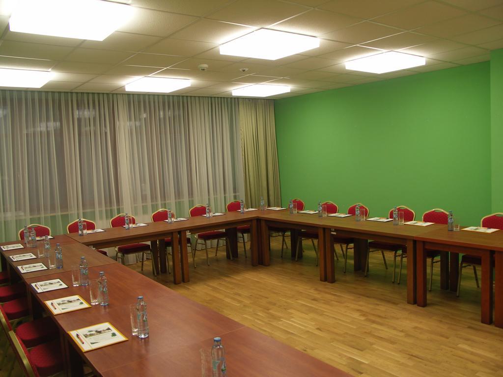 Ckm Centrum Konferencyjne Mazowsze Otrębusy Exterior foto
